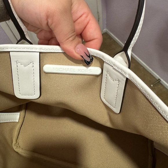 michael kors mini tote - Picture 4 of 6